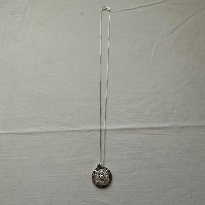 STERLING SILVER PENDANT AND CHAIN