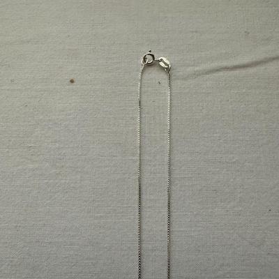 STERLING SILVER PENDANT AND CHAIN