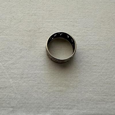 STERLING SILVER RING