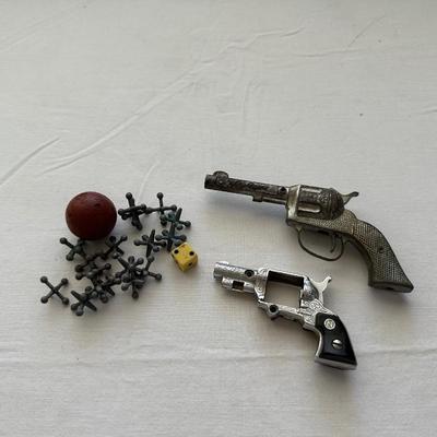 ROY ROGERS CAP GUN AND JACKS W/BALL