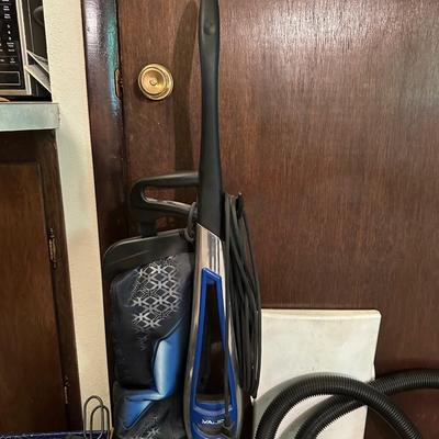 KIRBY AVALIR MULTI SURFACE VACUUM CLEANER AND SHAMPOOER