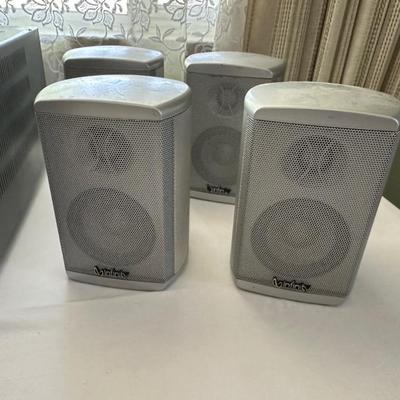 HARMON KARDON AVR140 AUDIO/VIDEO RECEIVER WITH INFINITY SUBWOOFER AND SPEAKERS