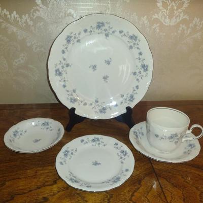 Johann Haviland Bavaria Germany Dinnerware