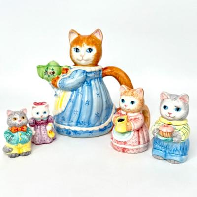 Vintage AVON Cat and Kittens Tea Pot Set with Sugar & Creamer and Salt & Pepper