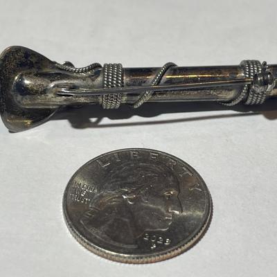 RARE Vintage Sterling Silver Flower holder / Bud Boutonniere Brooch / Pin in VG Preowned Condition.