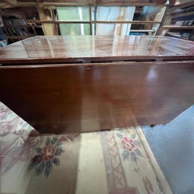 Drop Leaf Gate Leg Table