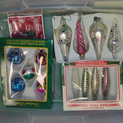 Collection of Vintage Christmas Ornaments (#1) (G)