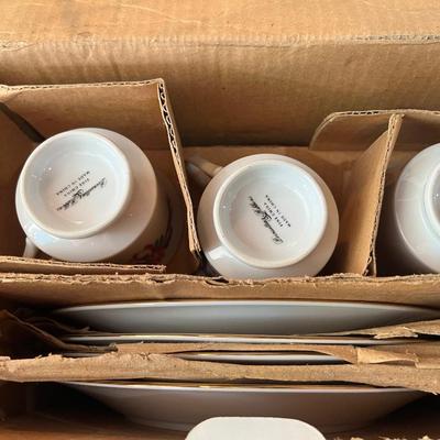 New In Box Christmas Dishes