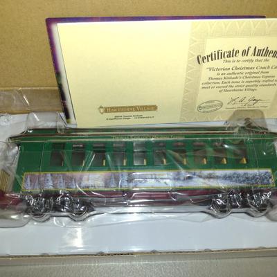 Thomas Kinkade 'Christmas Express' HO Model Train Set (Bradford Exchange)- Five Cars, Engine, Coal Car, Controls, and Track