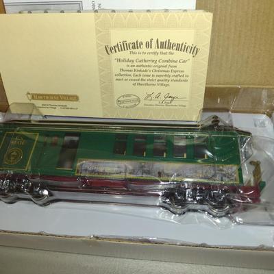 Thomas Kinkade 'Christmas Express' HO Model Train Set (Bradford Exchange)- Five Cars, Engine, Coal Car, Controls, and Track