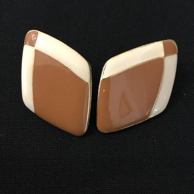 Vintage enameled, diamond shape, stud earrings