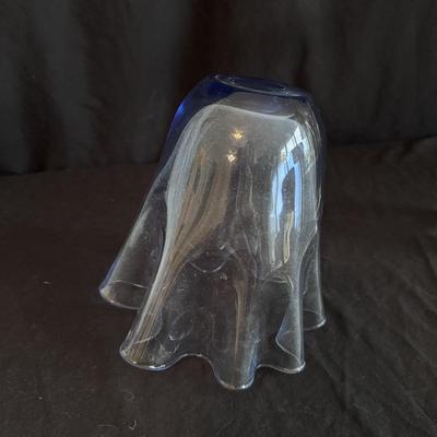 Two Ruffled Glass Vases (SR-DZ)