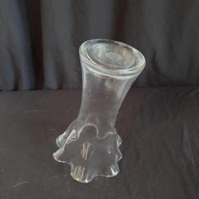 Two Ruffled Glass Vases (SR-DZ)