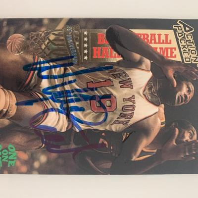 Willis Reed signed basketball card