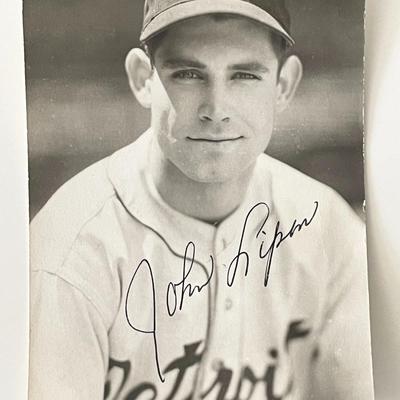 Detroit Tigers John Lipon signed photo