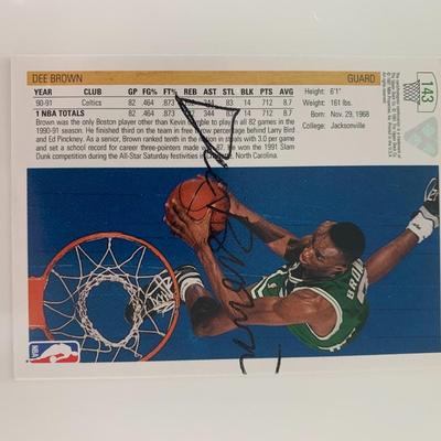Dee Brown signed basketball card