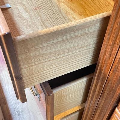 Five-Piece Broyhill Wall Unit (LR-SS)
