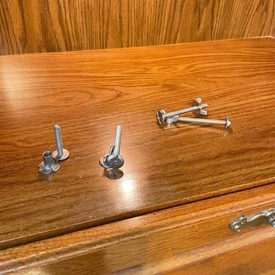 Five-Piece Broyhill Wall Unit (LR-SS)