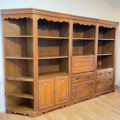 Five-Piece Broyhill Wall Unit (LR-SS)