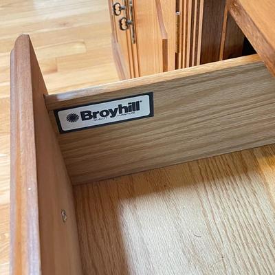 Five-Piece Broyhill Wall Unit (LR-SS)