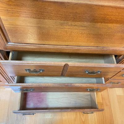 Five-Piece Broyhill Wall Unit (LR-SS)