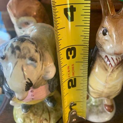 5 Beatrix Potter Figurines w Display Stand - No Copyright Date + 2 Soap