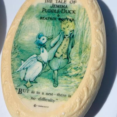 5 Beatrix Potter Figurines w Display Stand - No Copyright Date + 2 Soap