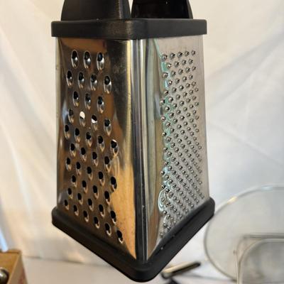 Kitchen Utensils and More (K-BM)