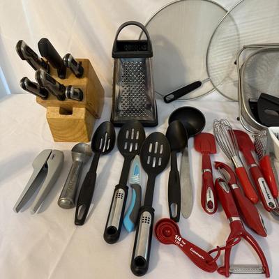 Kitchen Utensils and More (K-BM)