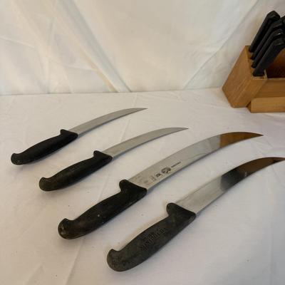 Assorted Kitchen Knives w/ Knife Block (K-BM)