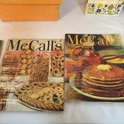 Vintage Betty Crocker Recipe Card Box and Other Cookbooks (L-BM)
