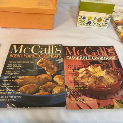 Vintage Betty Crocker Recipe Card Box and Other Cookbooks (L-BM)