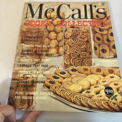 Vintage Betty Crocker Recipe Card Box and Other Cookbooks (L-BM)