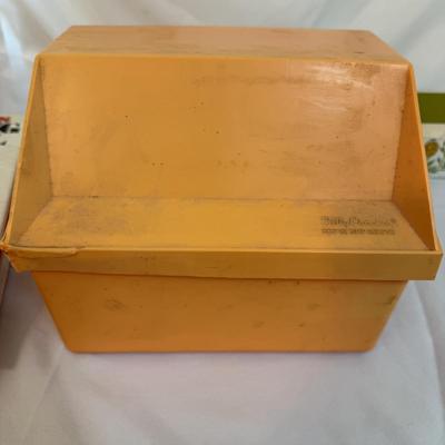 Vintage Betty Crocker Recipe Card Box and Other Cookbooks (L-BM)