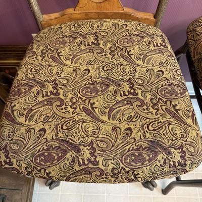 Ashley’s Hightop Chairs (K-BM)