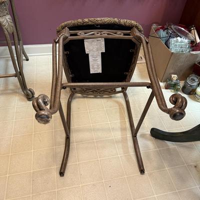 Ashley’s Hightop Chairs (K-BM)