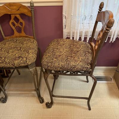 Ashley’s Hightop Chairs (K-BM)