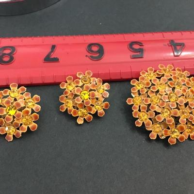 Vintage Enamel Rhinestone Daisy Brooch with Matching Earrings set