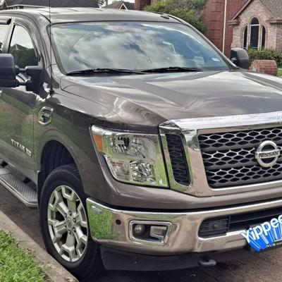 Attention! Auto collectors ! 2016 Nissan Titan XD