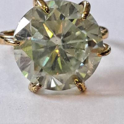 Moissanite Ring 20 cts