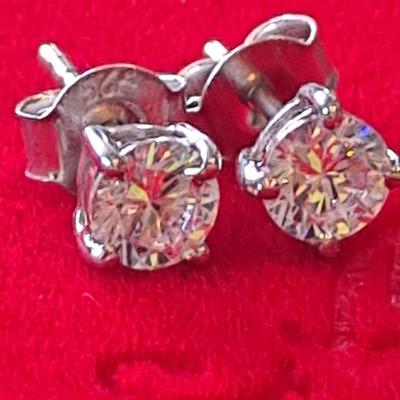 Lab grown Diamond Earrings 1 ct