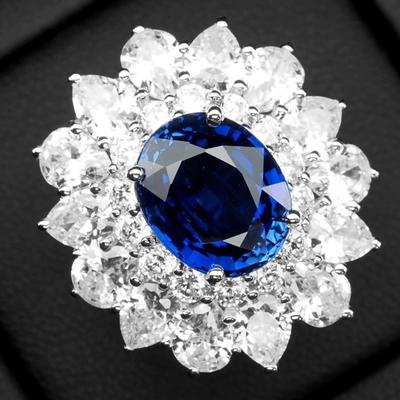 Stunning Royal Blue Sapphire 4.20Ct