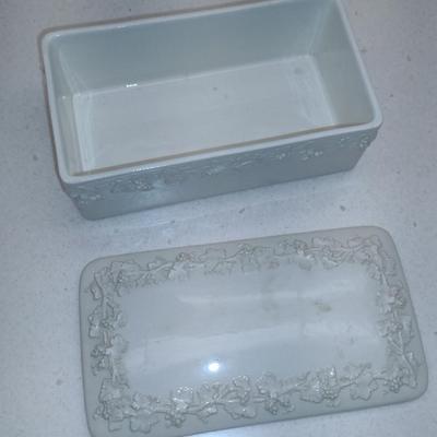 Wedgwood Embossed Queensware Box- Approx 6 3/4" x 3 1/2" x 3" Tall