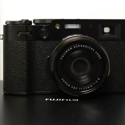 FufjiFilm x100VI complete set MINT- with $300+ in bonus cases and accessories