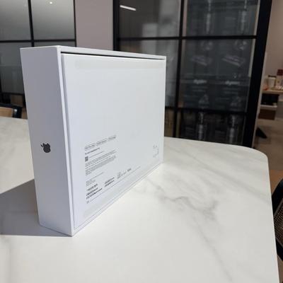 Sale Photo Thumbnail #119: I’m selling a 14-inch MacBook Pro, 2024 model, equipped with the Apple M4 Pro chip.

The device is brand new (open box), never actually used, and still under AppleCare warranty until January 2026.



Key specifications:

	•	Apple M4 Pro chip

	•	24G