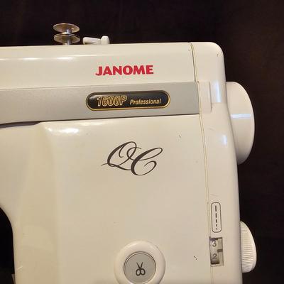 Janome 1600P QC Sewing Machine + Extras. (BGB-JS)J