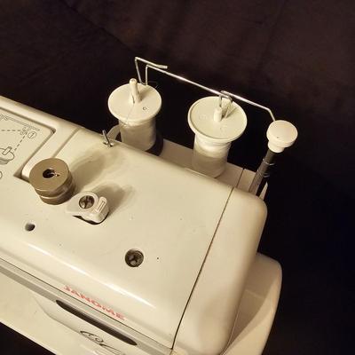 Janome 1600P QC Sewing Machine + Extras. (BGB-JS)J