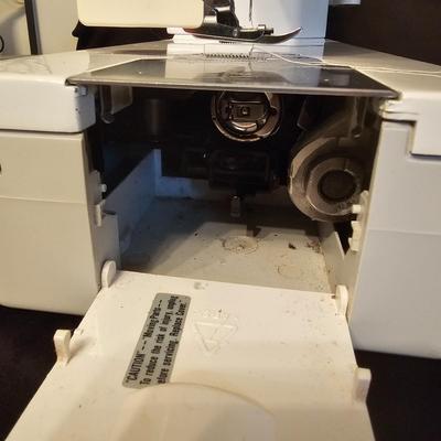 Janome 1600P QC Sewing Machine + Extras. (BGB-JS)J