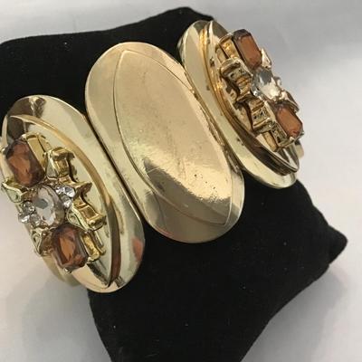 Gold Tone Chunky Bracelet