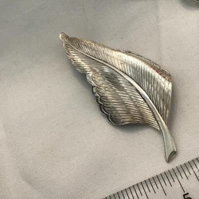 Beautiful SilverTone Vintage Brooch